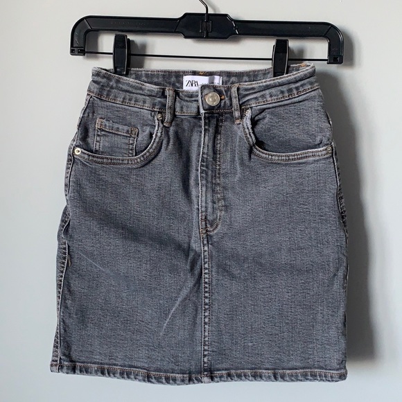 Zara // Grey Denim Skirt - Picture 2 of 4